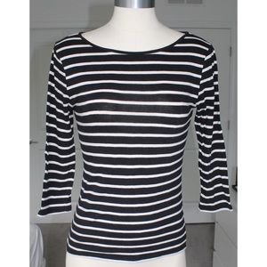 Black and White Stripped 3/4 Sleeves Shirt